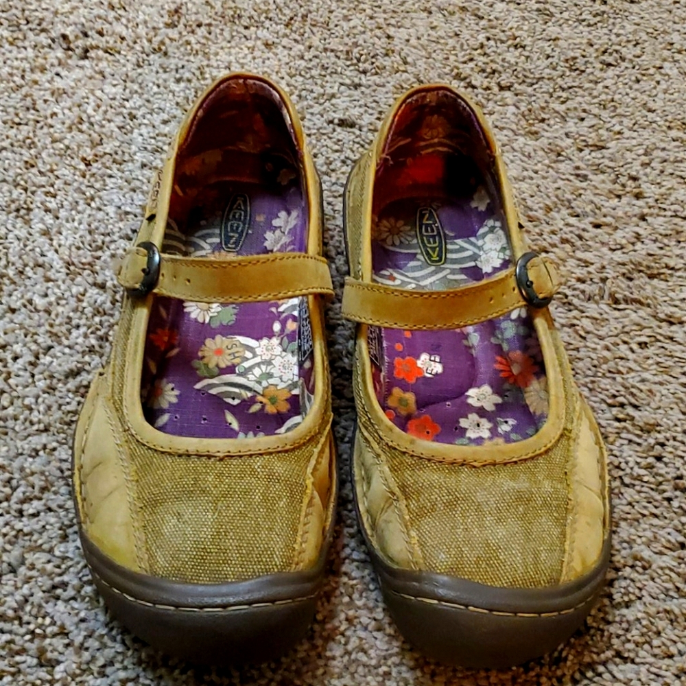Mary Jane shoes